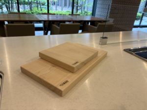 檜（ヒノキ）のまな板
国産